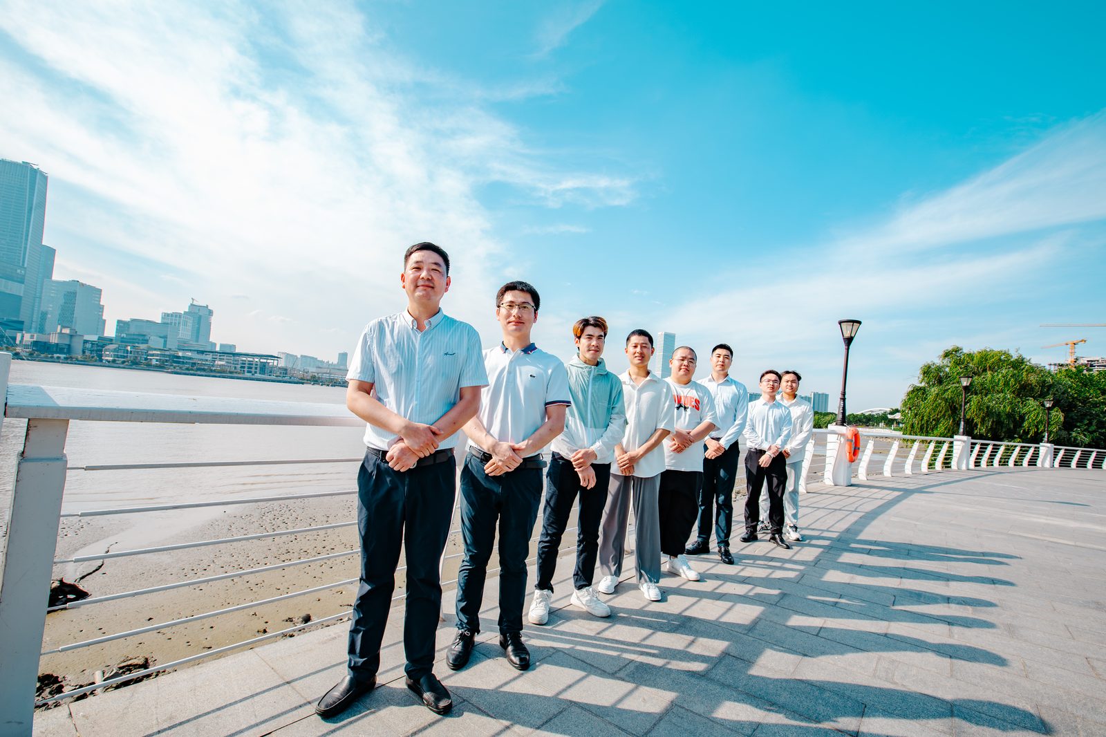雄达财税团队合照
